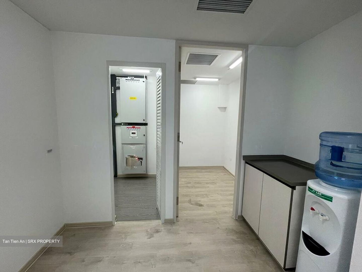 Hub Synergy Point (D2), Office #625903751